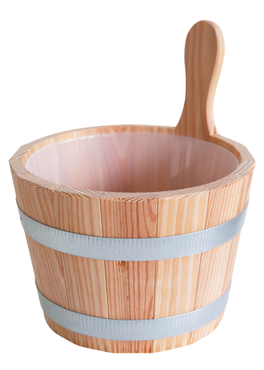 Sauna-bucket with handle stave